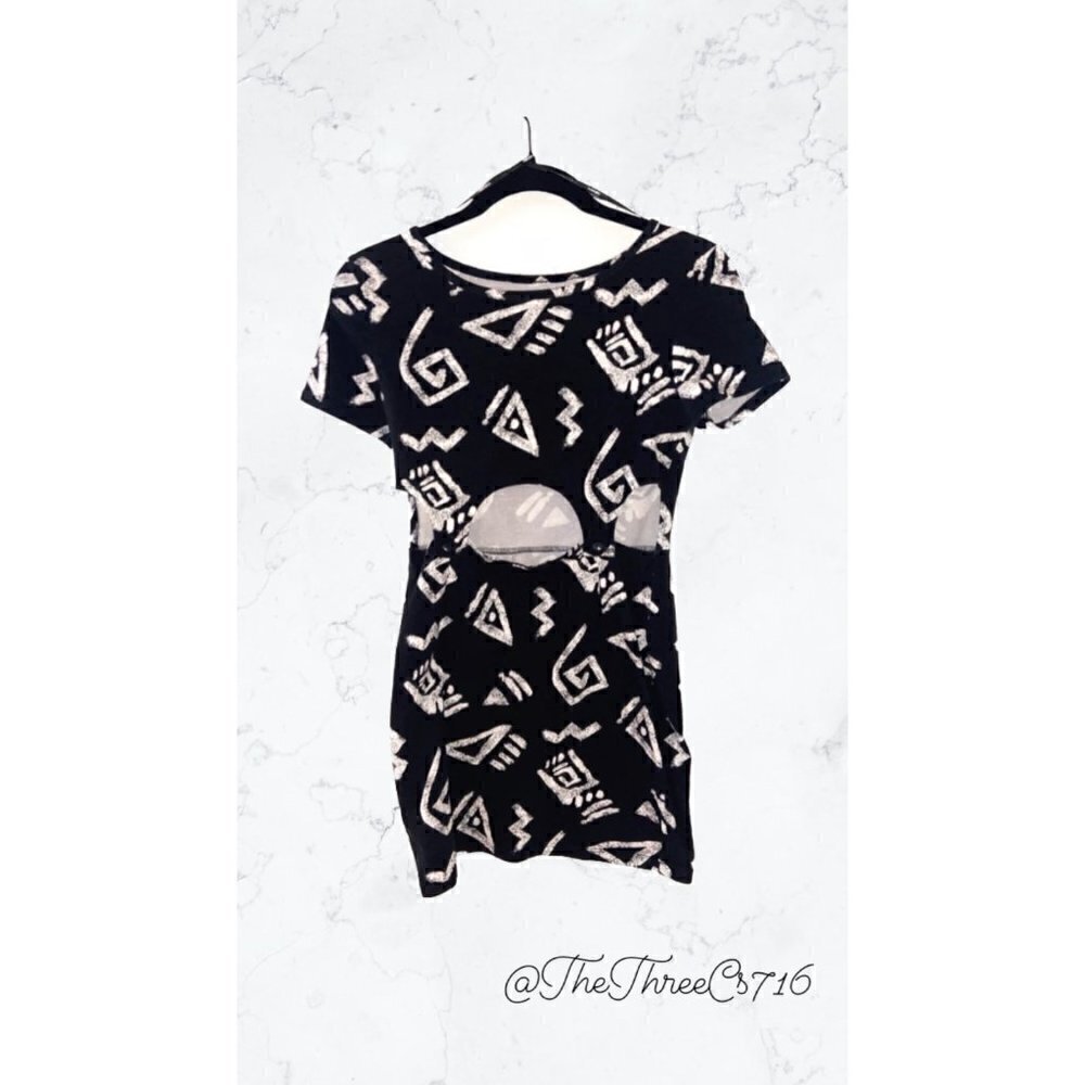 Womens black and white dress with cutout size M